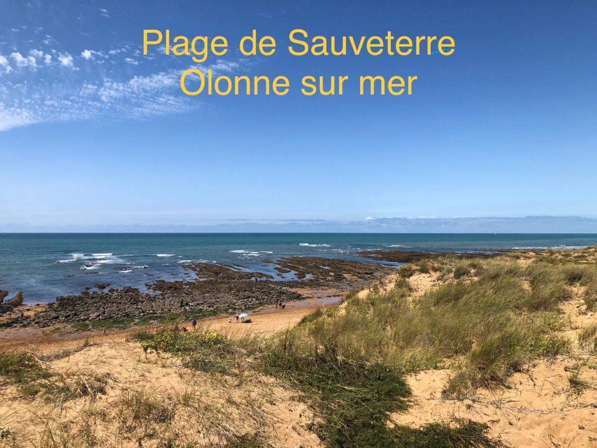 L Atypique Bed & Breakfast L'Ile-d'Olonne Bagian luar foto