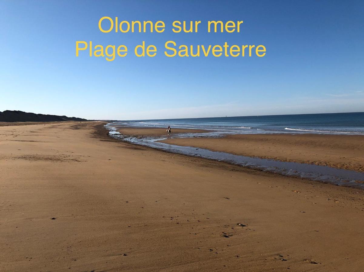 L Atypique Bed & Breakfast L'Ile-d'Olonne Bagian luar foto