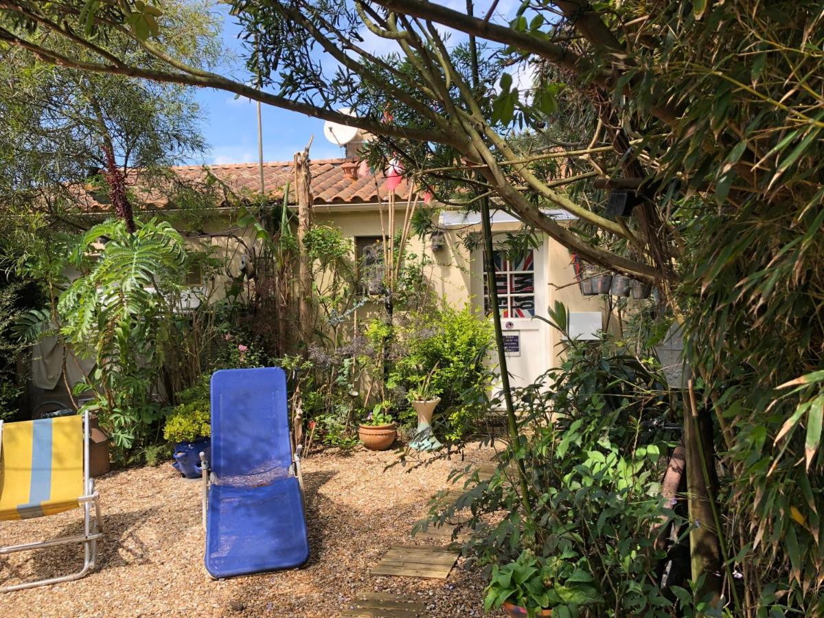 L Atypique Bed & Breakfast L'Ile-d'Olonne Bagian luar foto
